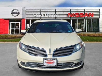 2016 Lincoln MKS Base