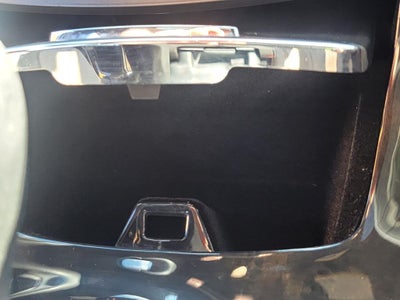 2016 Lincoln MKS Base