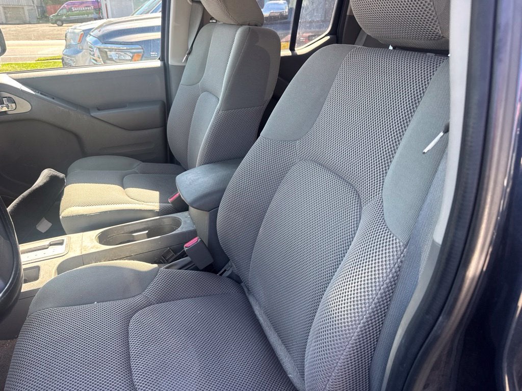 2015 Nissan Frontier SV