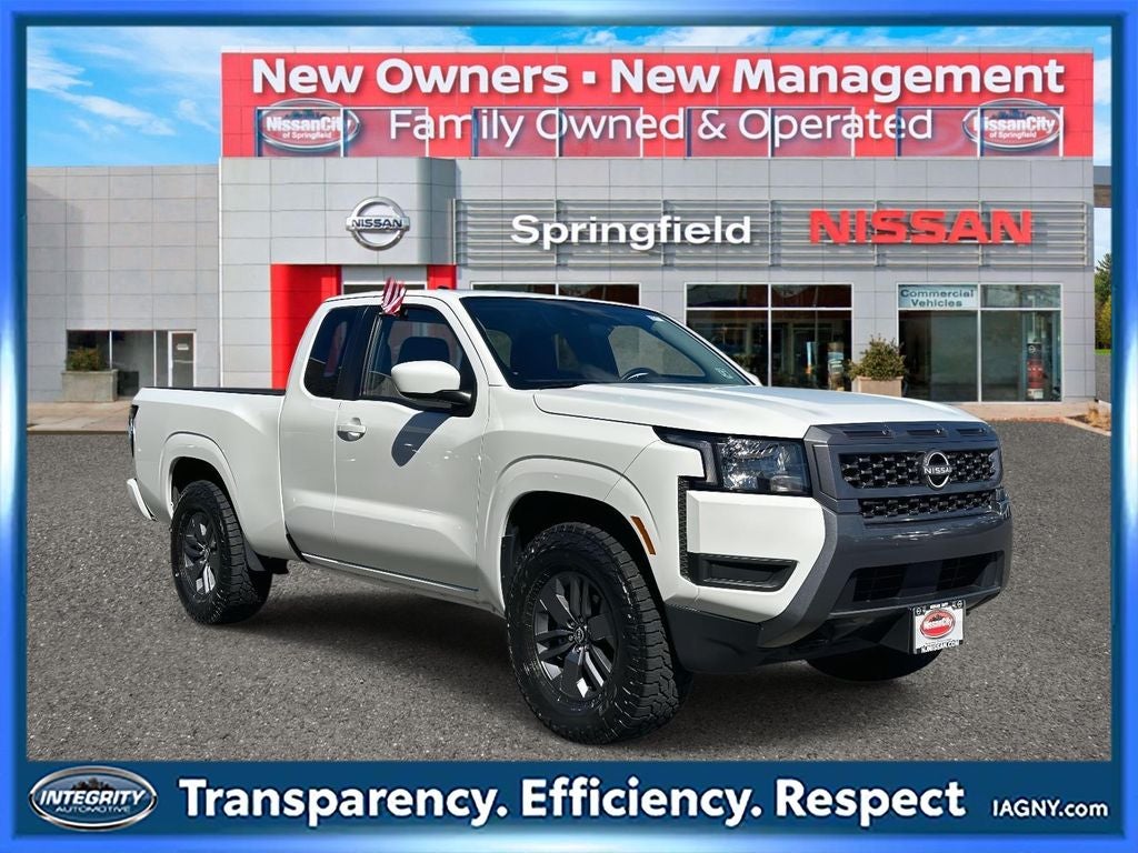 2025 Nissan Frontier SV