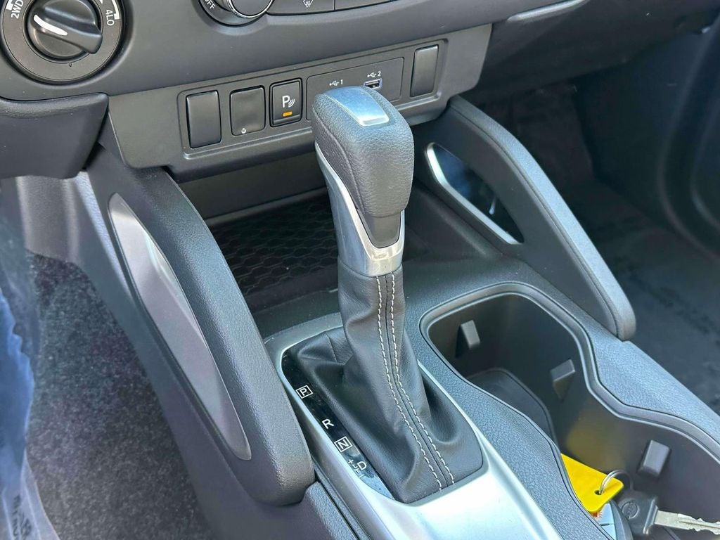 2025 Nissan Frontier SV