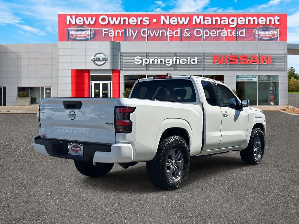 2025 Nissan Frontier SV