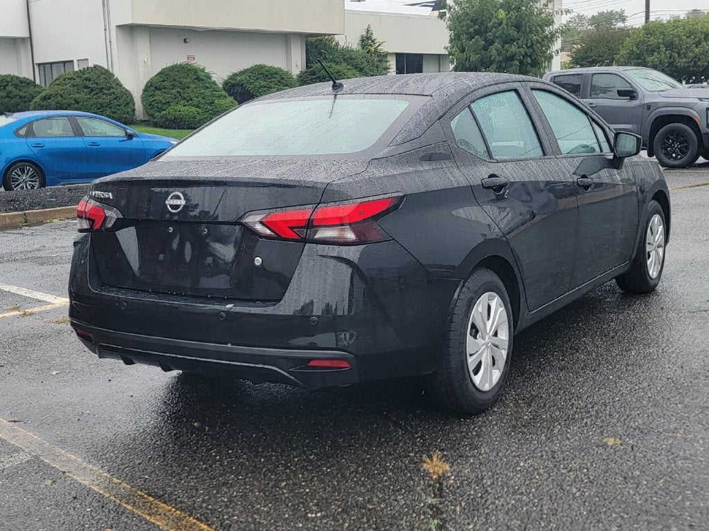 2025 Nissan Versa 1.6 S