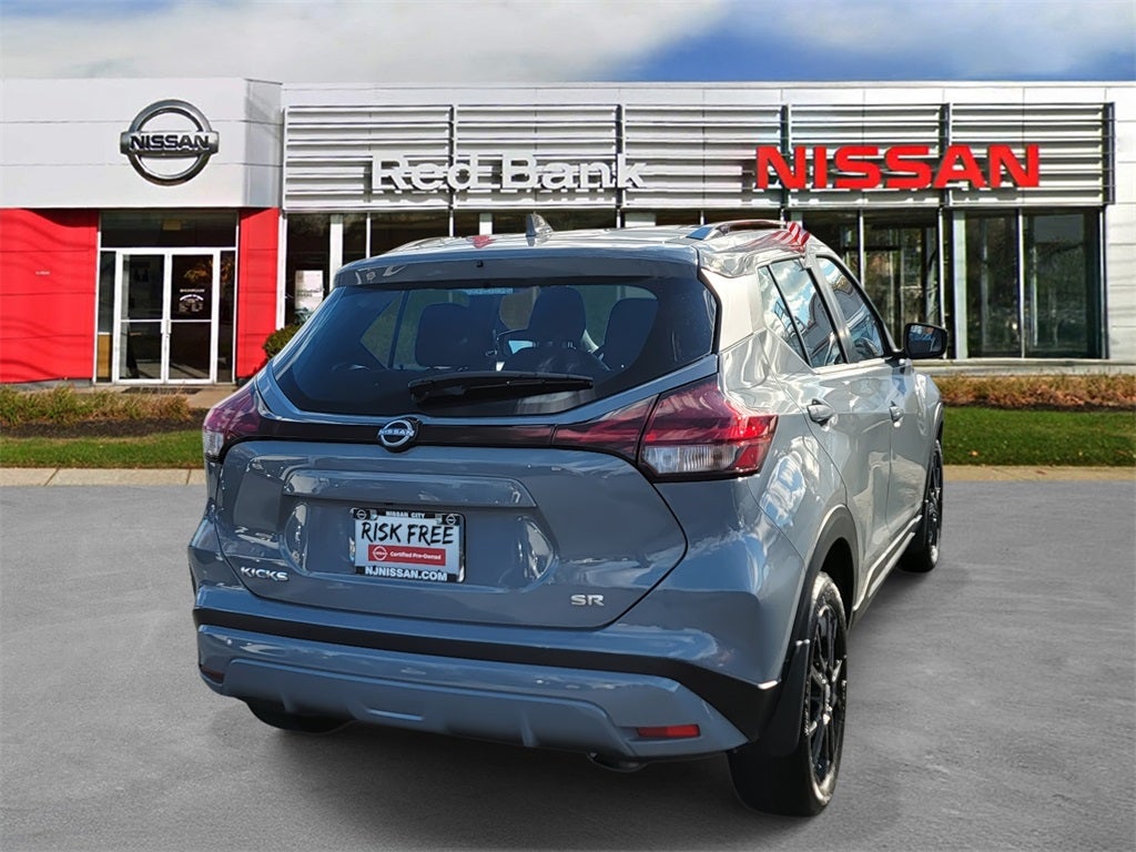 2023 Nissan Kicks SR