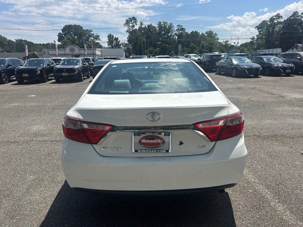2016 Toyota Camry LE
