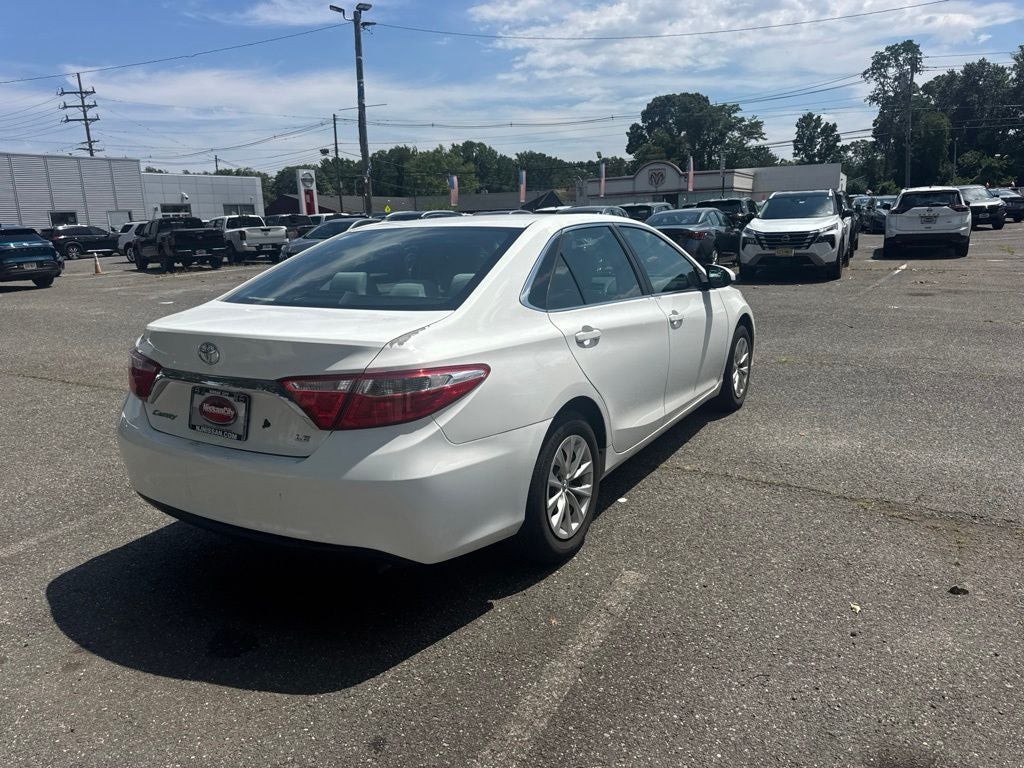 2016 Toyota Camry LE