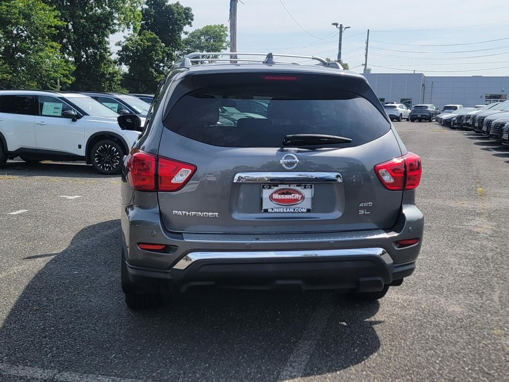 2020 Nissan Pathfinder SL