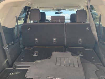 2025 Nissan Pathfinder S