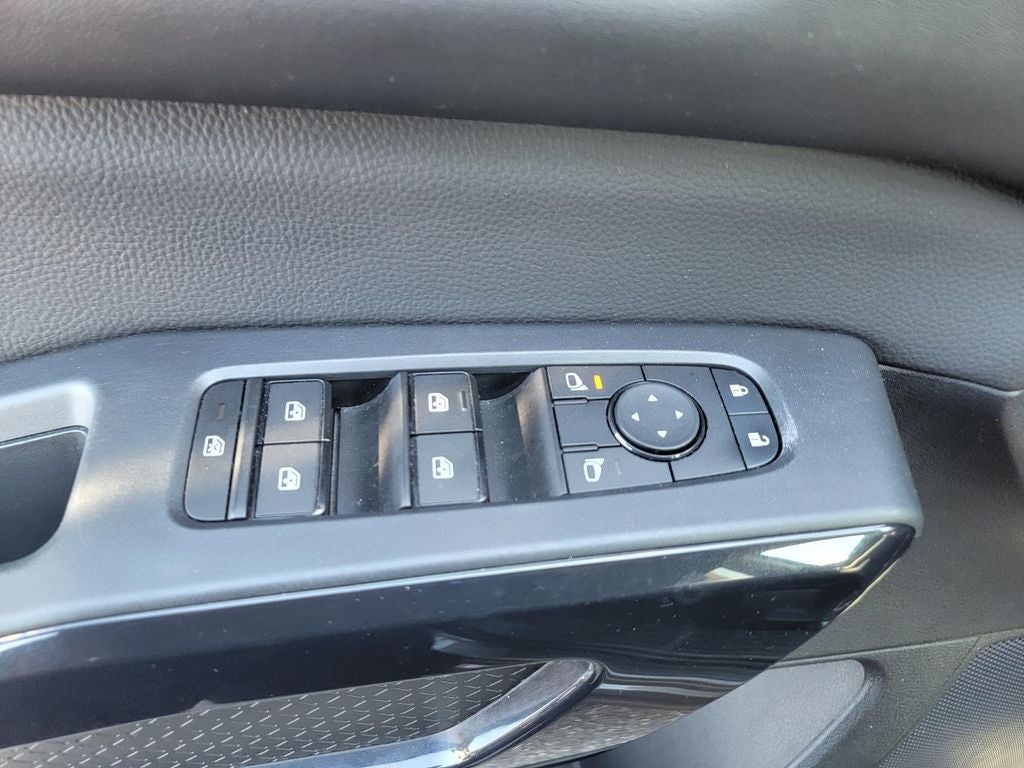 2024 Nissan Pathfinder S