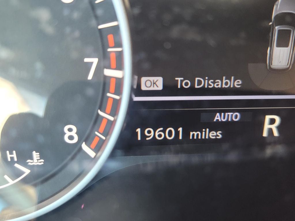 2024 Nissan Pathfinder SV
