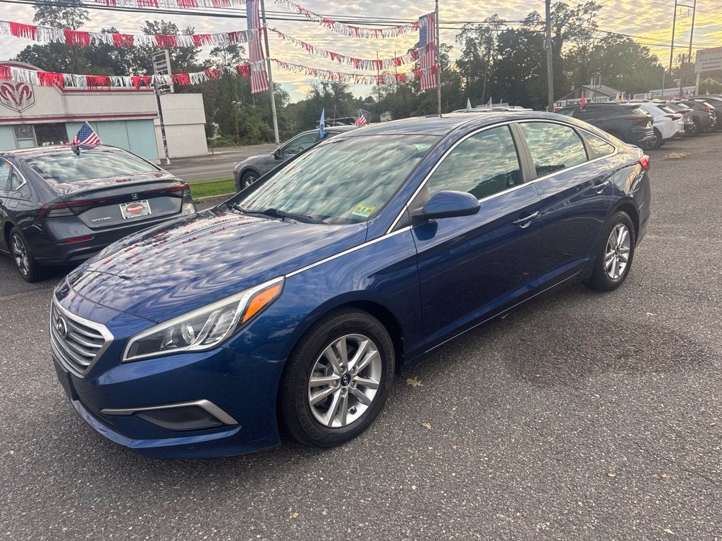 2017 Hyundai SONATA SE