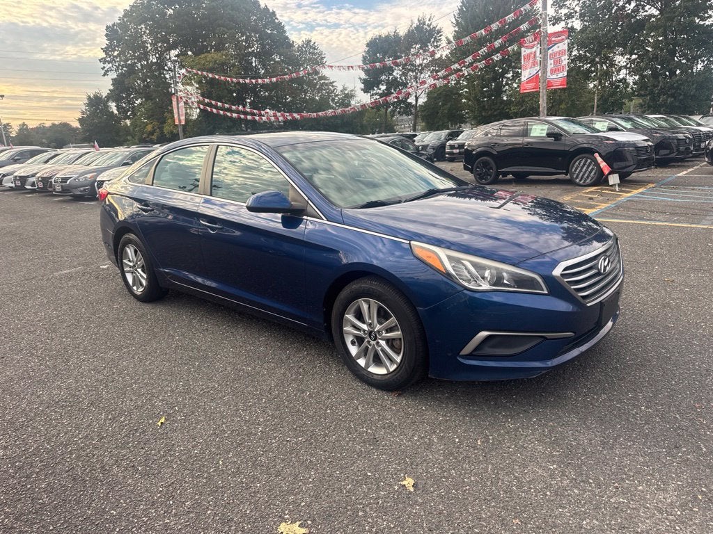 2017 Hyundai SONATA SE