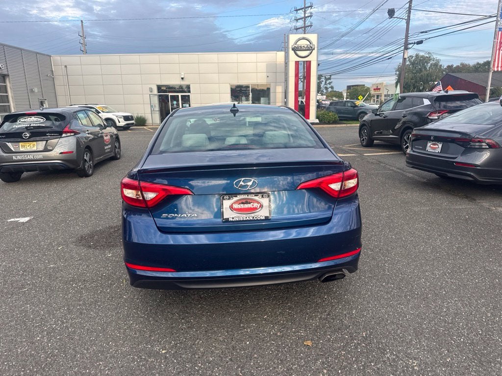2017 Hyundai SONATA SE