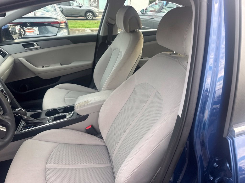 2017 Hyundai SONATA SE
