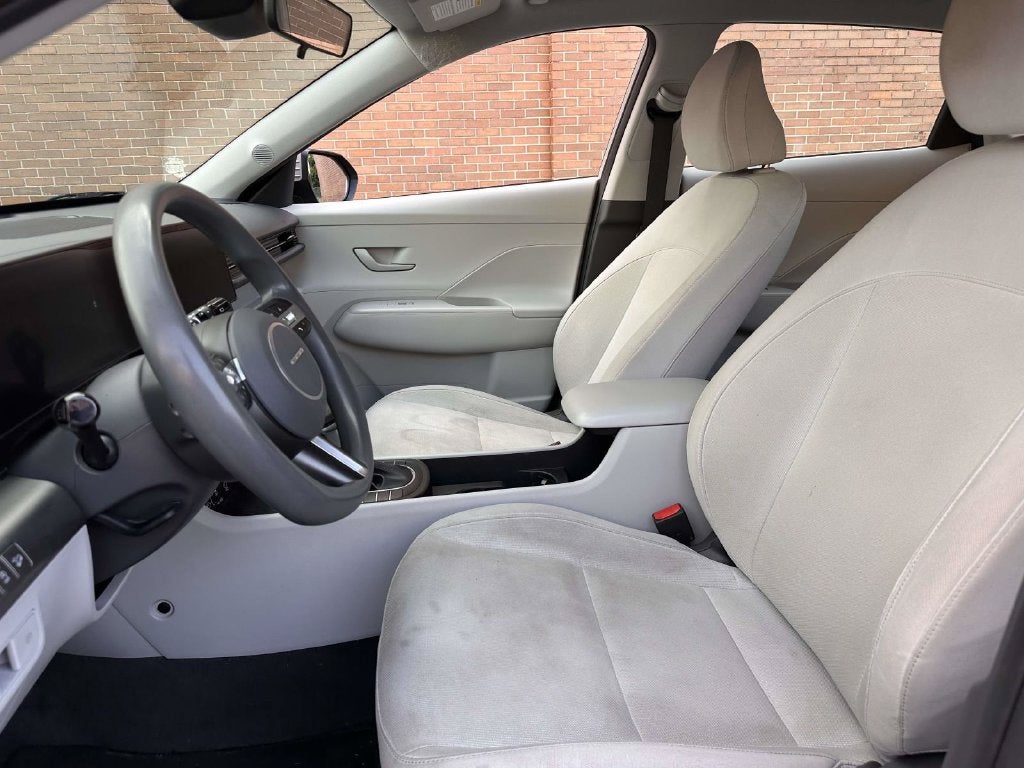 2024 Hyundai KONA SE