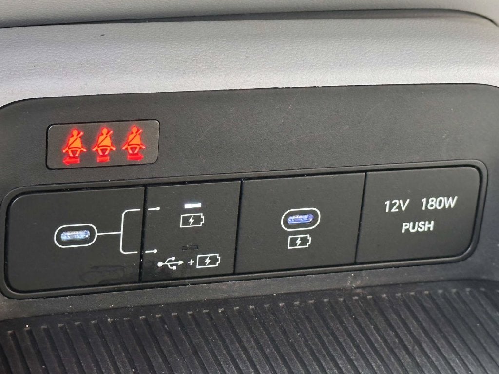 2024 Hyundai KONA SE