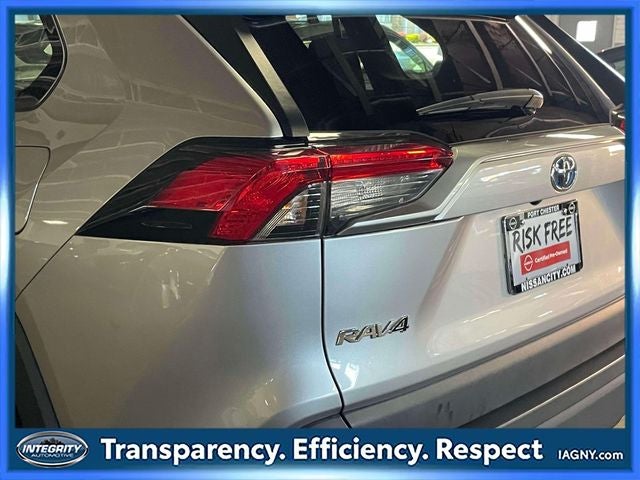 2021 Toyota RAV4 Hybrid LE