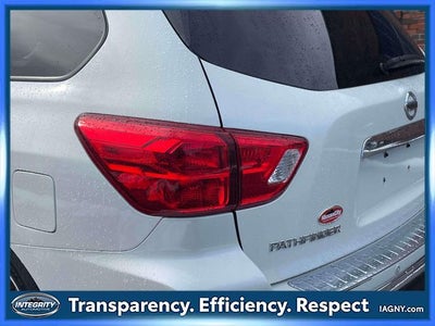 2018 Nissan Pathfinder Platinum