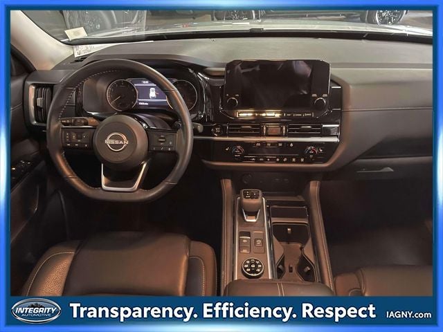 2025 Nissan Pathfinder SL 4WD