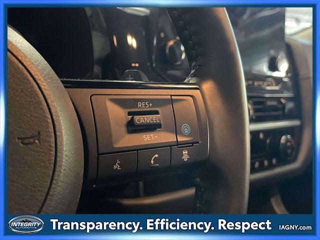 2025 Nissan Pathfinder SL 4WD
