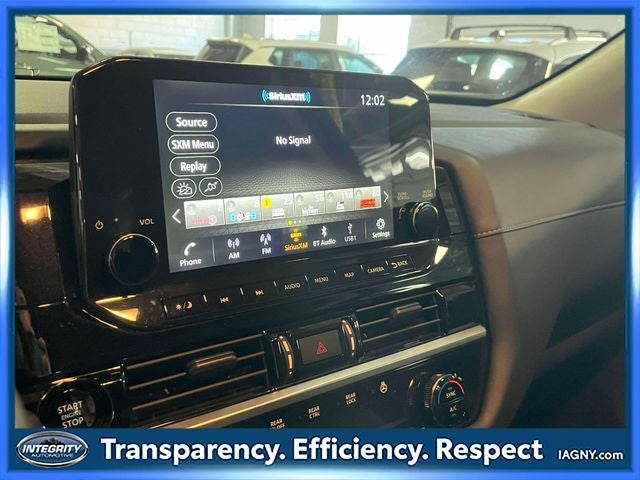 2025 Nissan Pathfinder SL 4WD