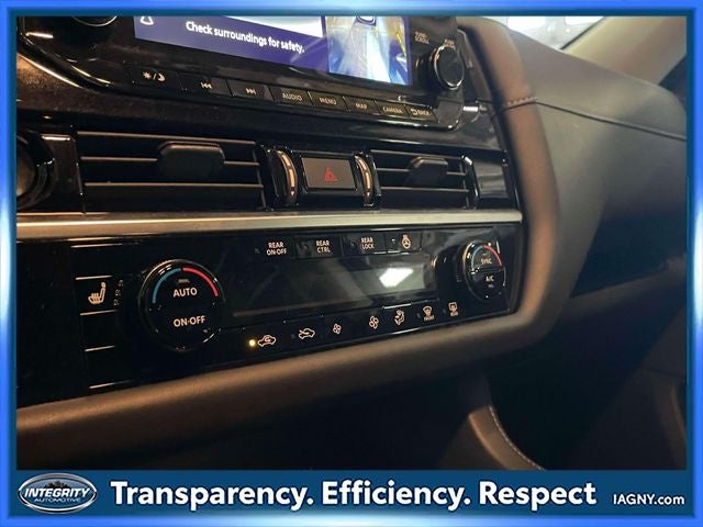 2025 Nissan Pathfinder SL 4WD