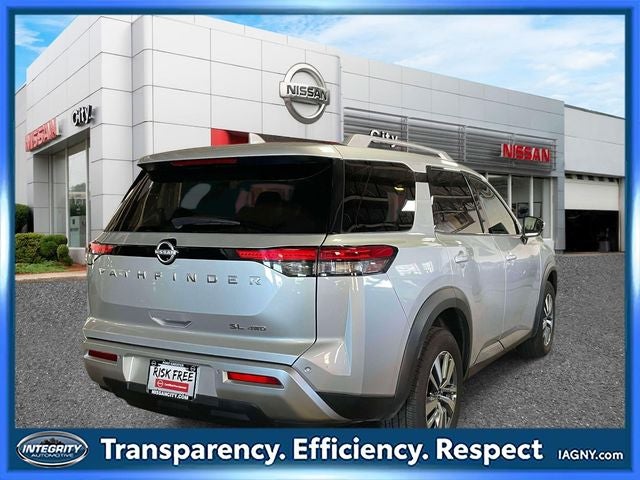 2025 Nissan Pathfinder SL 4WD