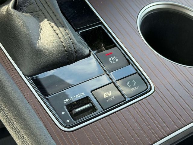 2022 Toyota Sienna LE 8 Passenger