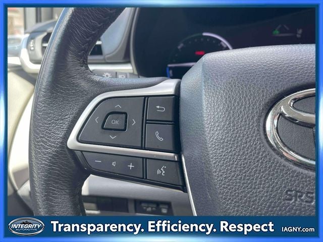 2024 Toyota Sienna XLE 8 Passenger