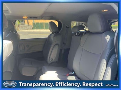 2023 Toyota Sienna XLE 8 Passenger