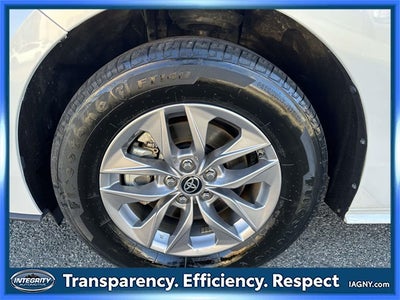 2024 Toyota Sienna XLE 8 Passenger