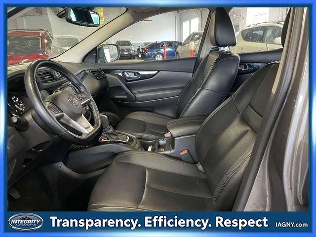 2022 Nissan Rogue Sport SL