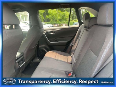 2023 Toyota RAV4 Hybrid SE
