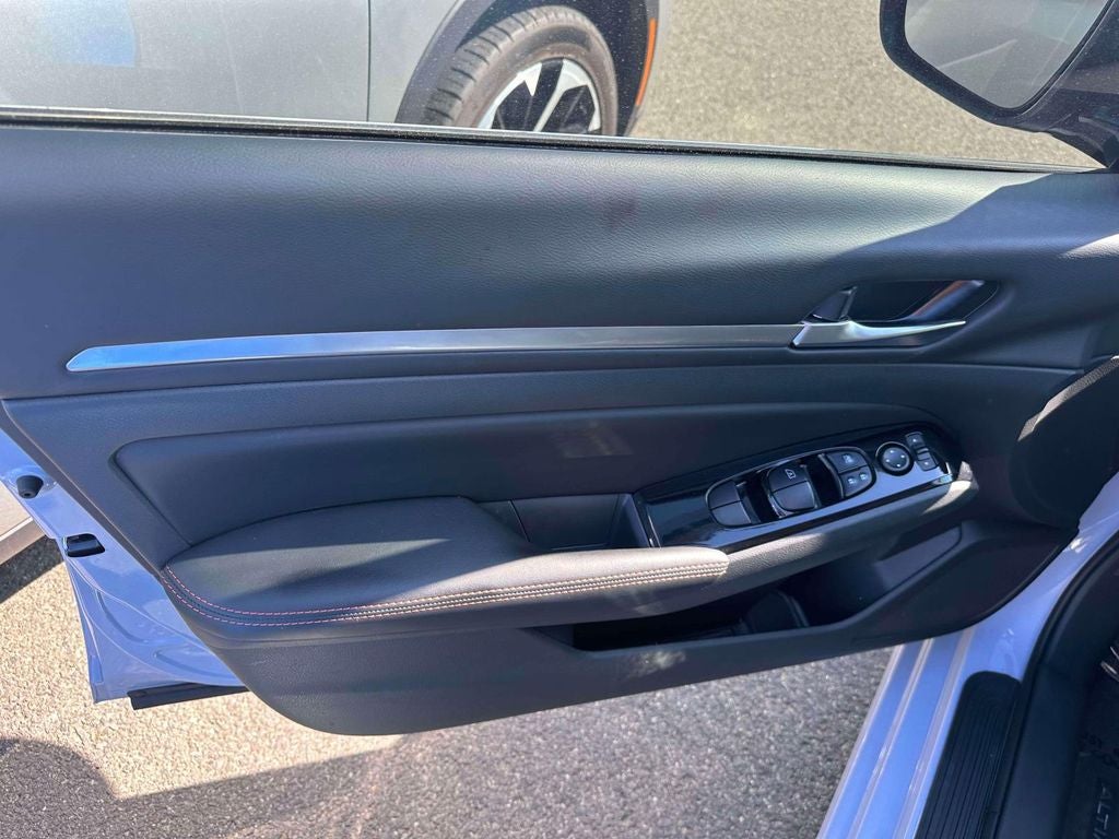 2024 Nissan Altima SR