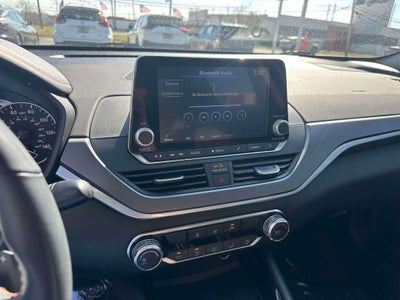 2024 Nissan Altima SR