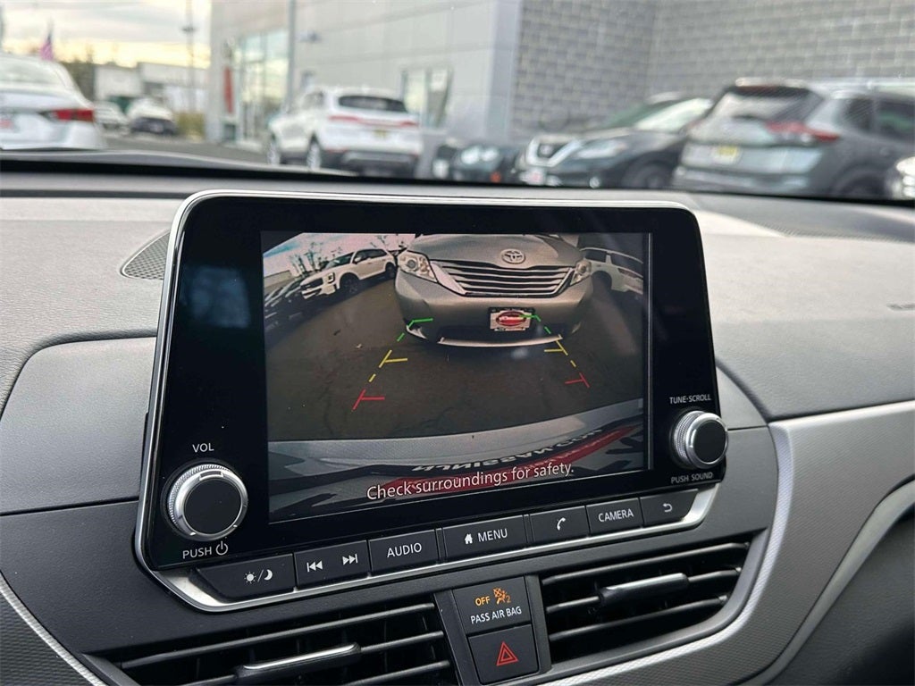 2024 Nissan Altima SR