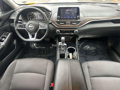 2023 Nissan Altima SV