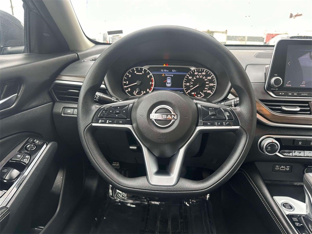 2023 Nissan Altima SV