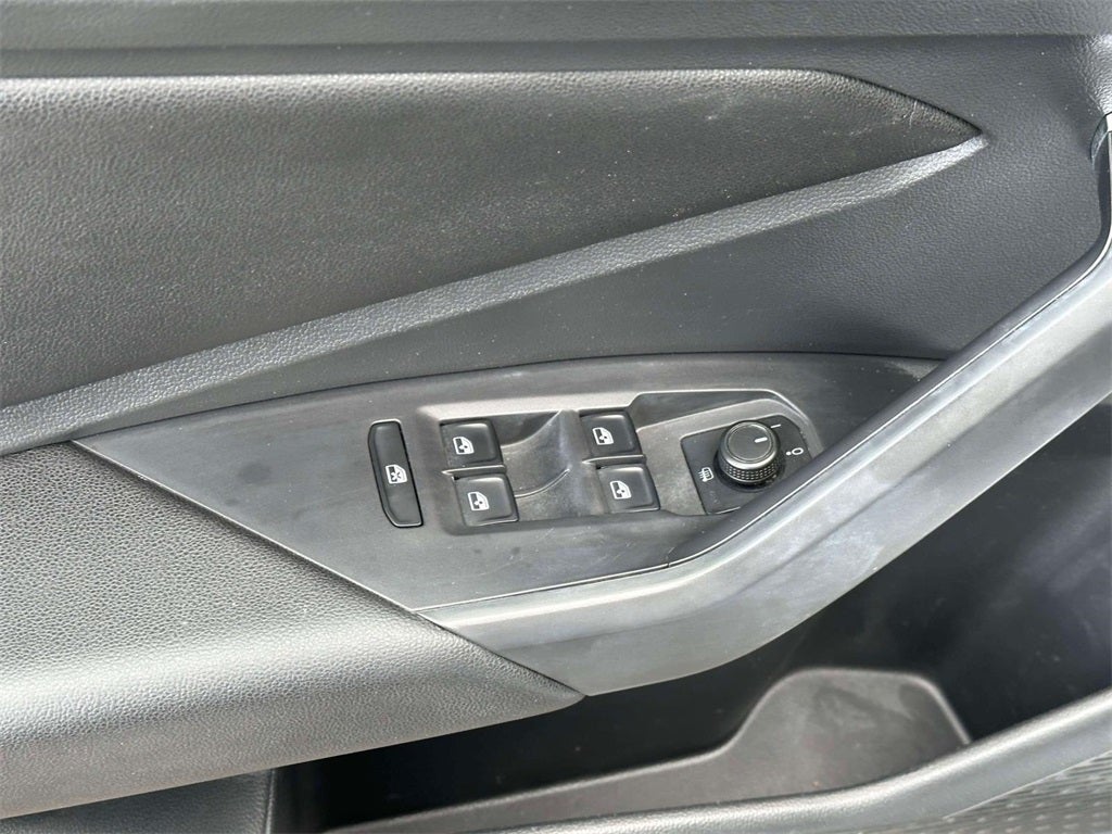 2019 Volkswagen Jetta R-Line