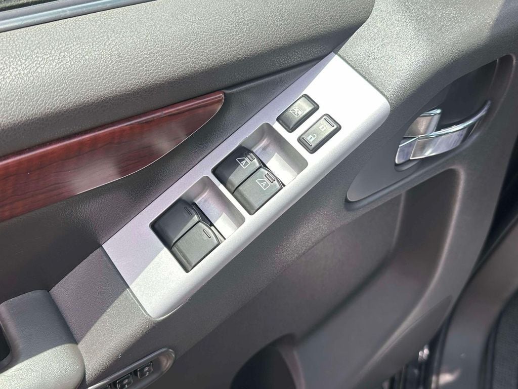 2008 Nissan Pathfinder LE