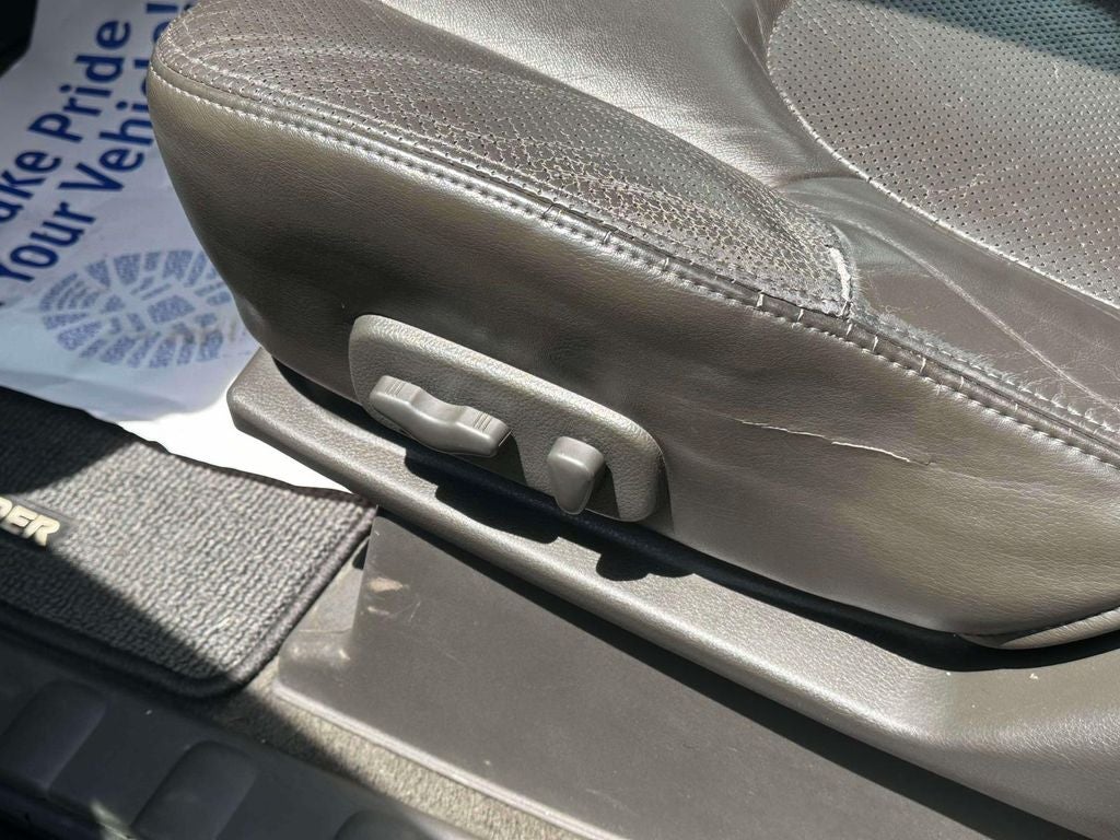 2008 Nissan Pathfinder LE