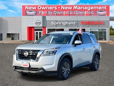 2024 Nissan Pathfinder SV