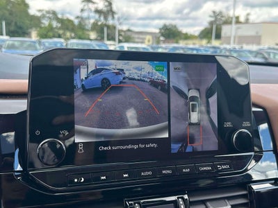 2023 Nissan Pathfinder Platinum