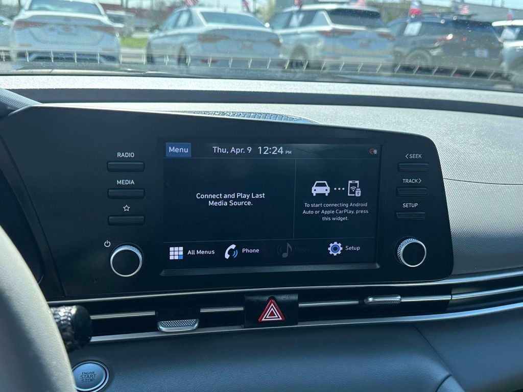 2022 Hyundai ELANTRA SEL