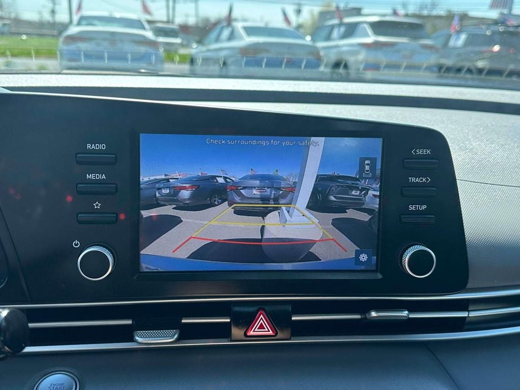 2022 Hyundai ELANTRA SEL