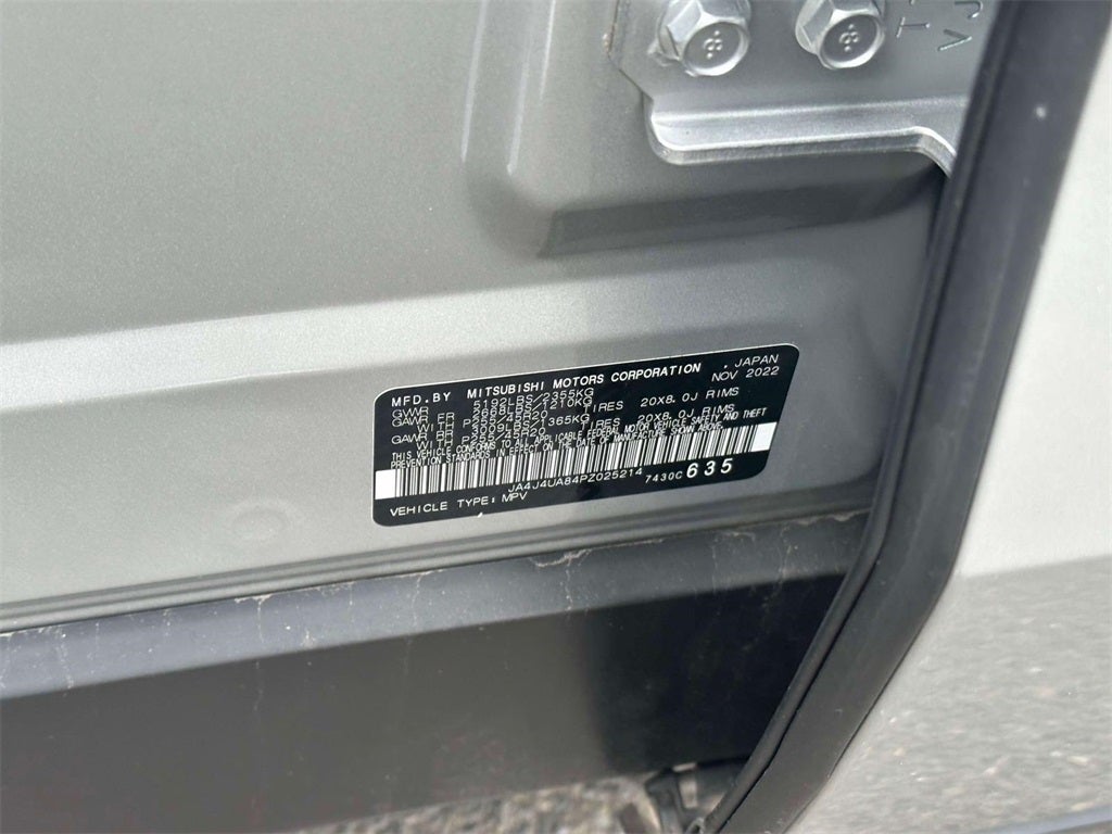 2023 Mitsubishi Outlander SE