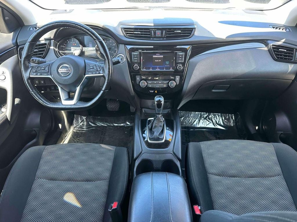2022 Nissan Rogue Sport SV