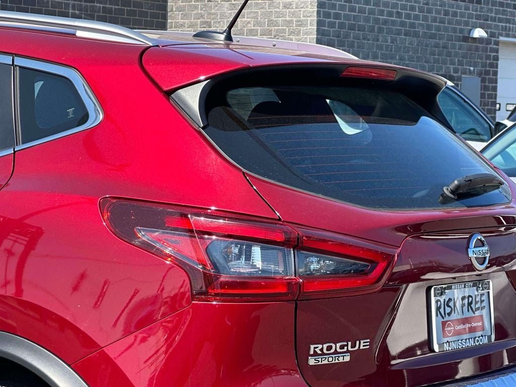 2022 Nissan Rogue Sport SV