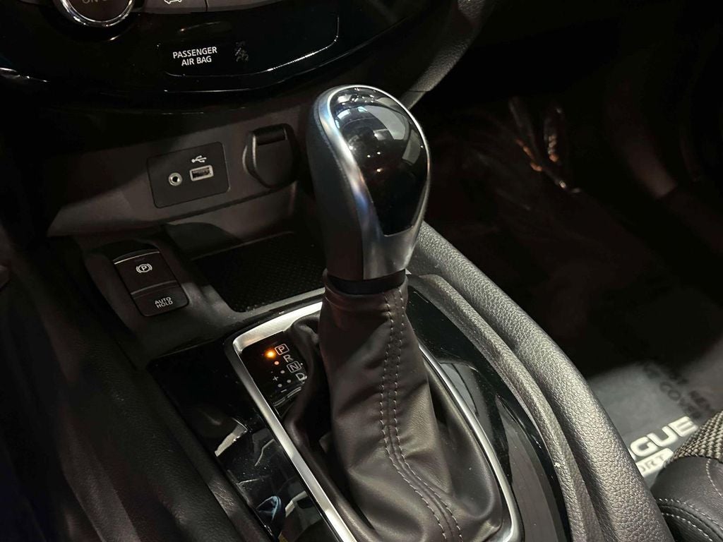 2022 Nissan Rogue Sport SV