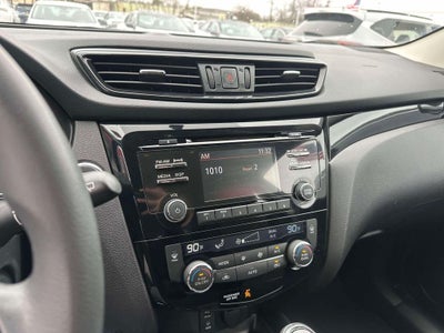 2017 Nissan Rogue Sport SV